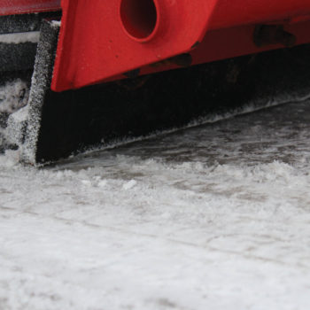 Pegasus<sup>®</sup> Expandable Plow Cutting Edge System front wing rear